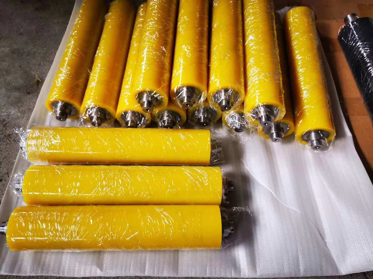 Manufacturer Factory Pattern Paint Conveyor Print Machine Round Bearing Custom Ceramic Coating Gear Roller